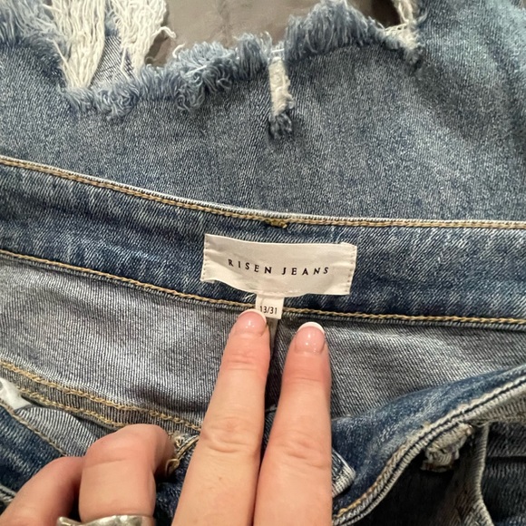 Risen Crops/High Waist Blown Out Knee- Medium Wash, like new. 13/31 - Picture 6 of 7